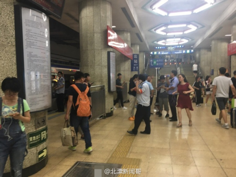 极品美女如厕沟厕后拍