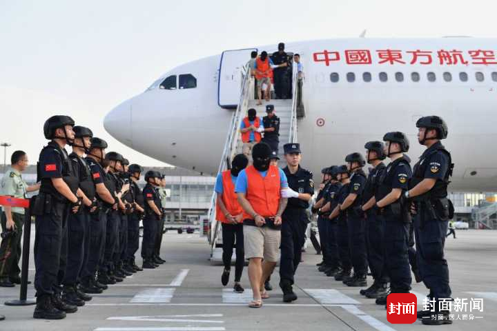 苍井空在线一区二区