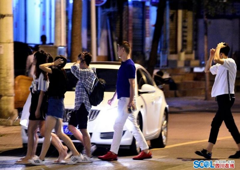 成年人打骚逼国产