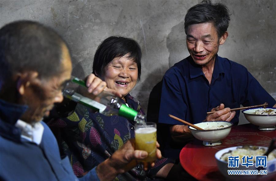 黑人猛躁白人黑白配顺从