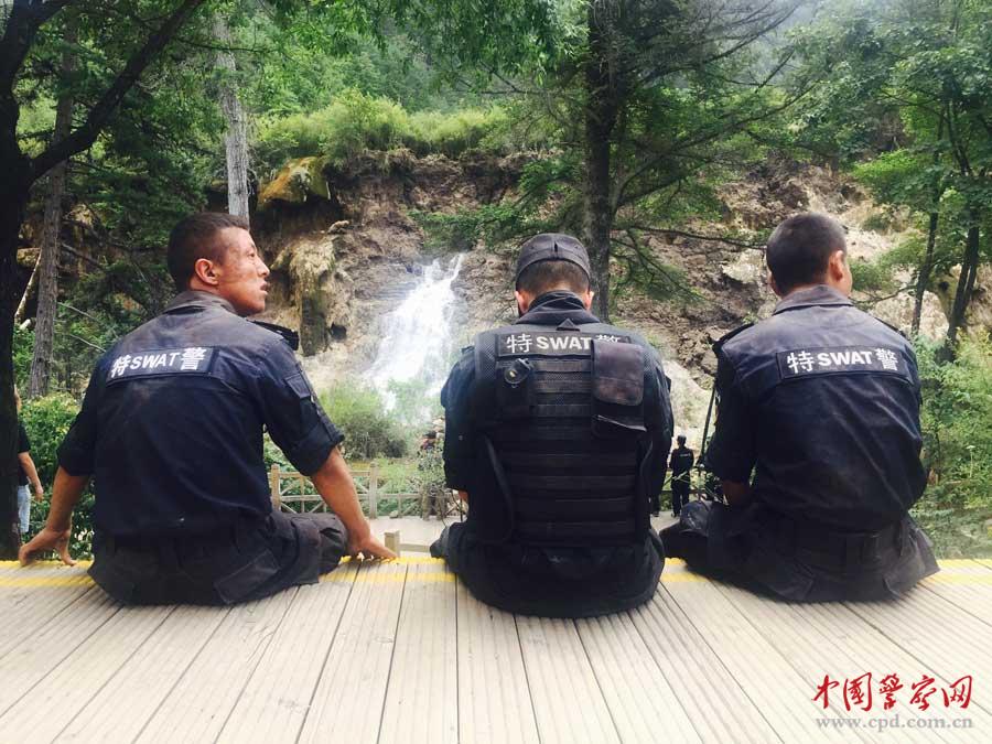 亚洲女人被黑人巨大的原因
