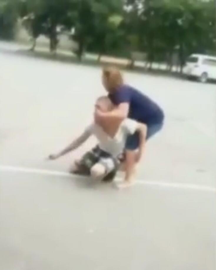 台湾黄色美女毛片
