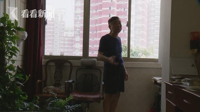嗯～啊别揉我奶头秘 黄漫
