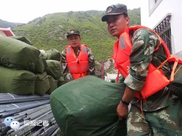 100人口民兵_...部组织近百人的民兵应急分队深入地震灾情严重的官亭镇、新寨