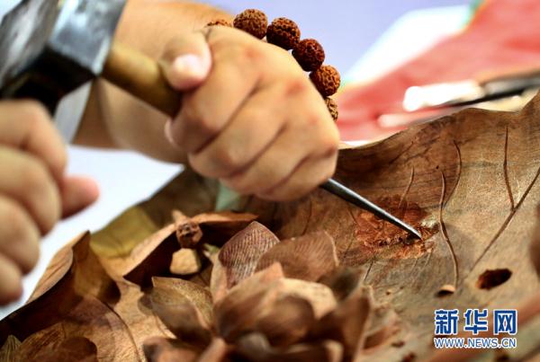 欧美老妇性…