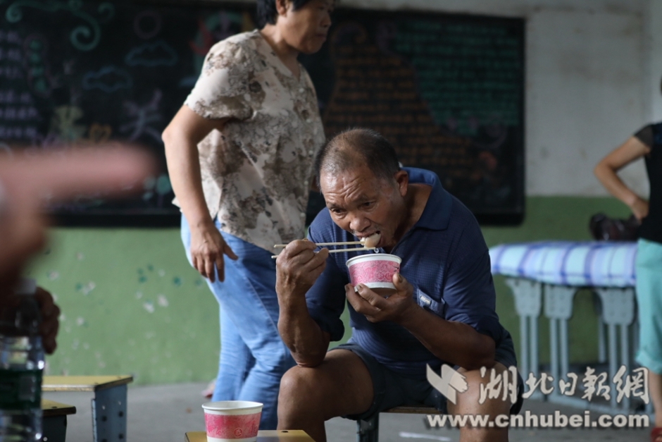 白丝舞蹈生被c的娇喘连连