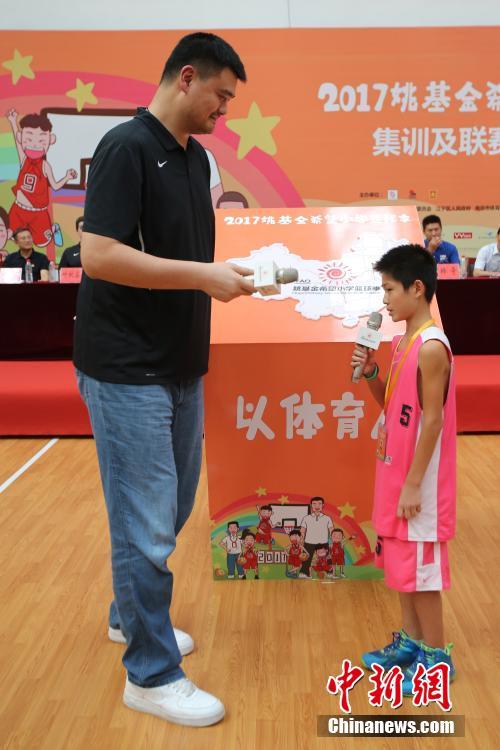 自由多毛性视频