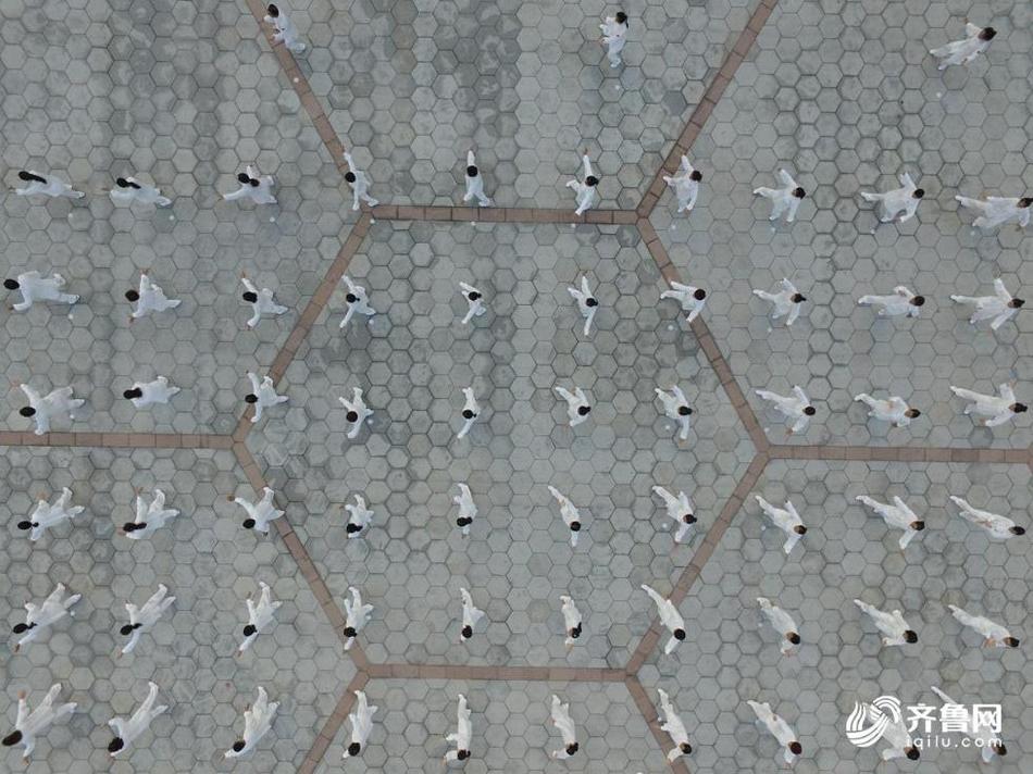 免费超碰