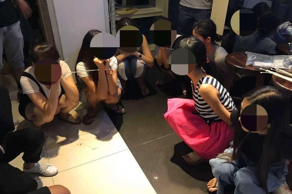 男生女生在一起嗟嗟嗟电视剧30分钟电视剧