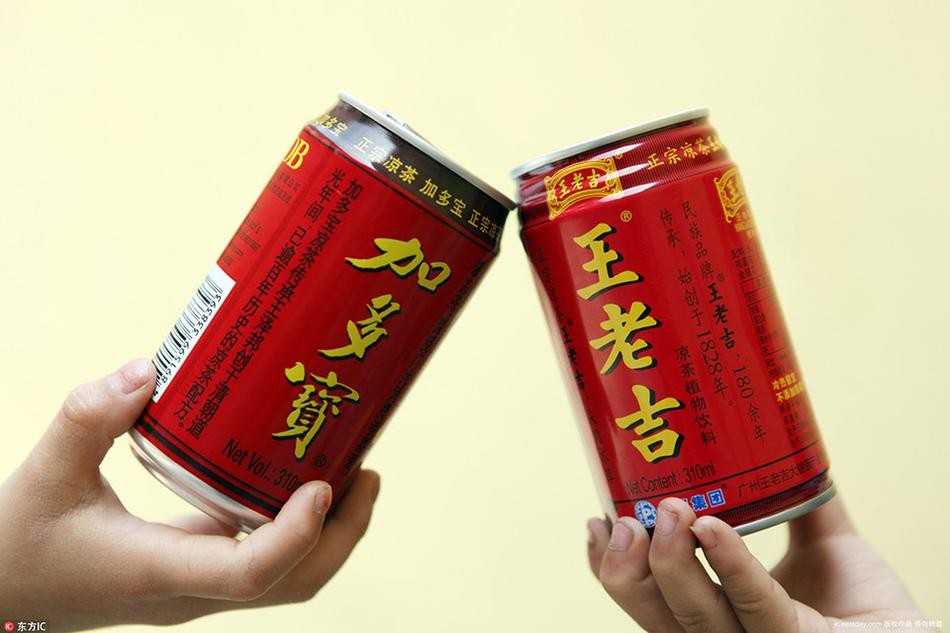 女车模露底视频