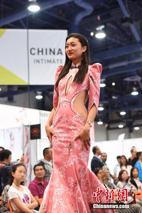 国产女人18毛片水真多1