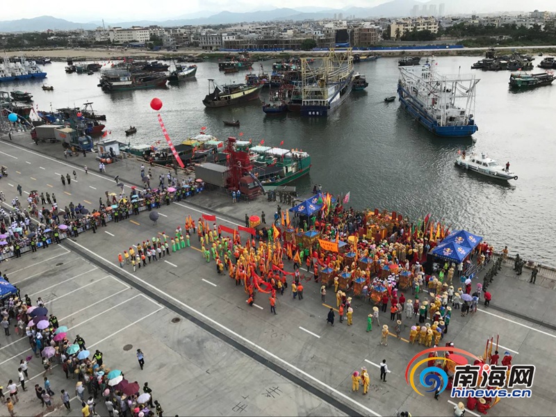 第二届中国南海(三亚)开渔节祭海仪式举行