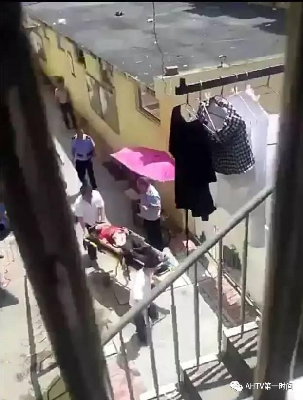 女同事做爱