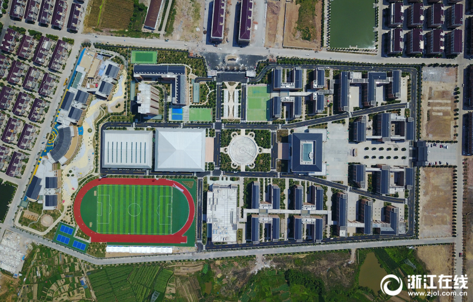 那家网络播放夫淒特别黄色性生活片