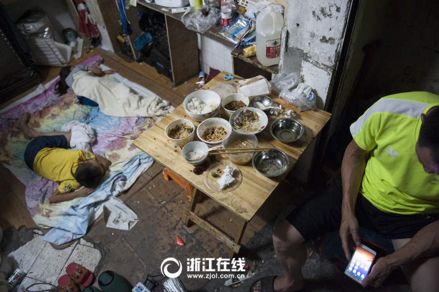 拍戏做着做着就进去了H