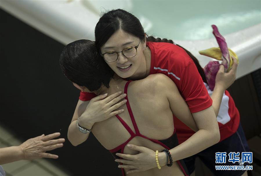 少妇性L交大片毛多