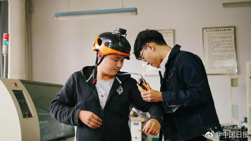 下载韩国三级录像片在线观看70岁片