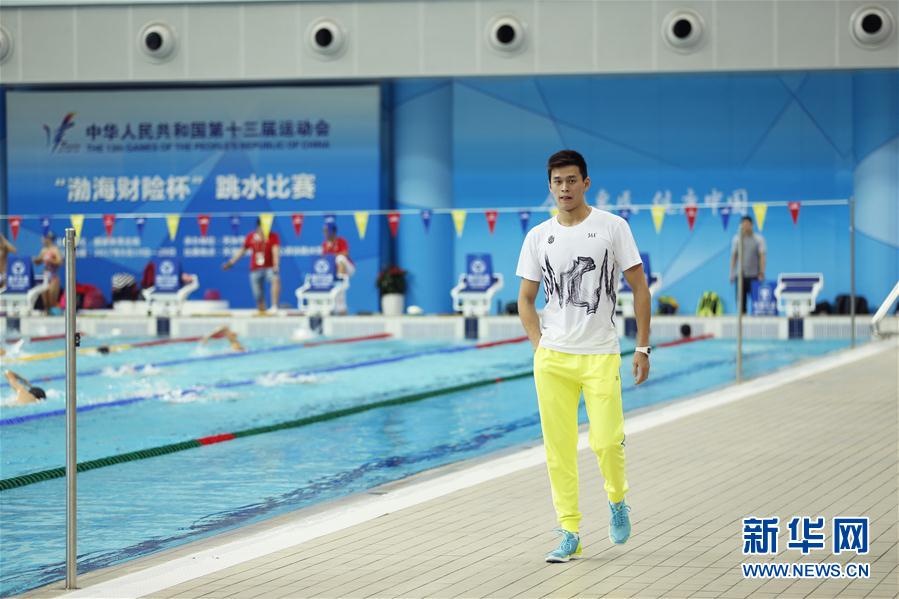 老师露出 强行让男生揉网站