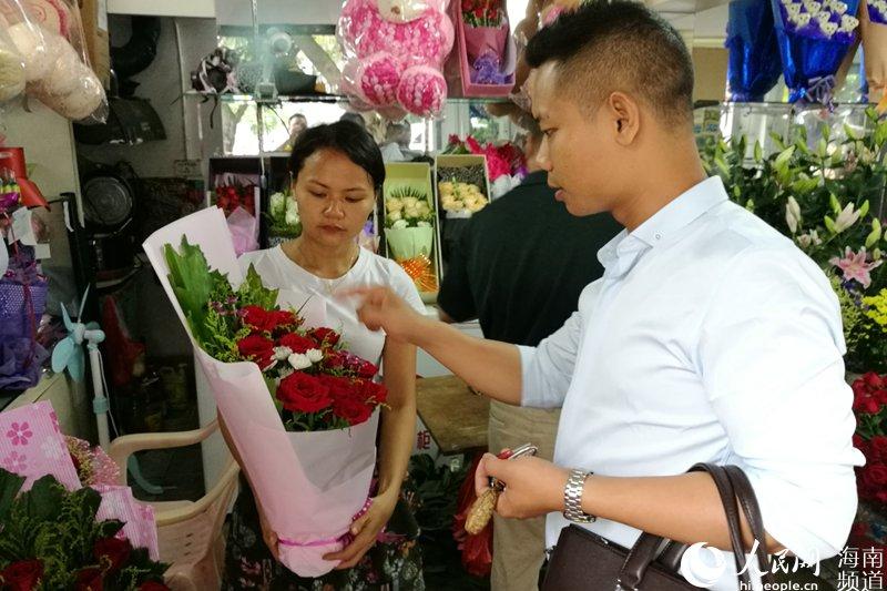 白丝jK美女尿道口视频无遮挡