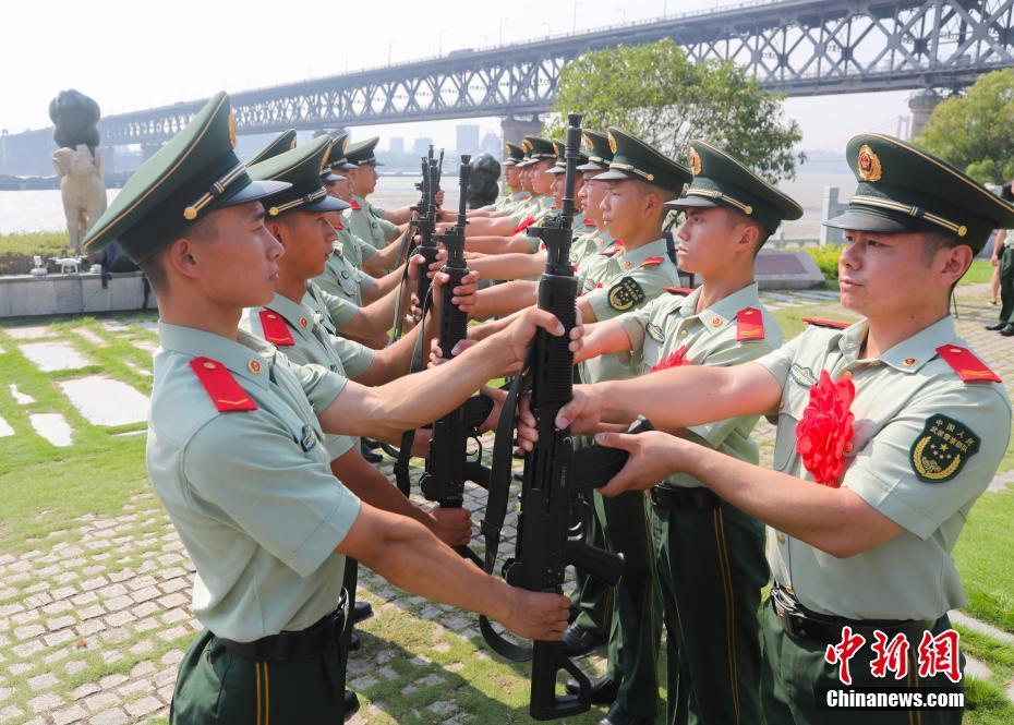小樱让鸣人吃大雷怎么办