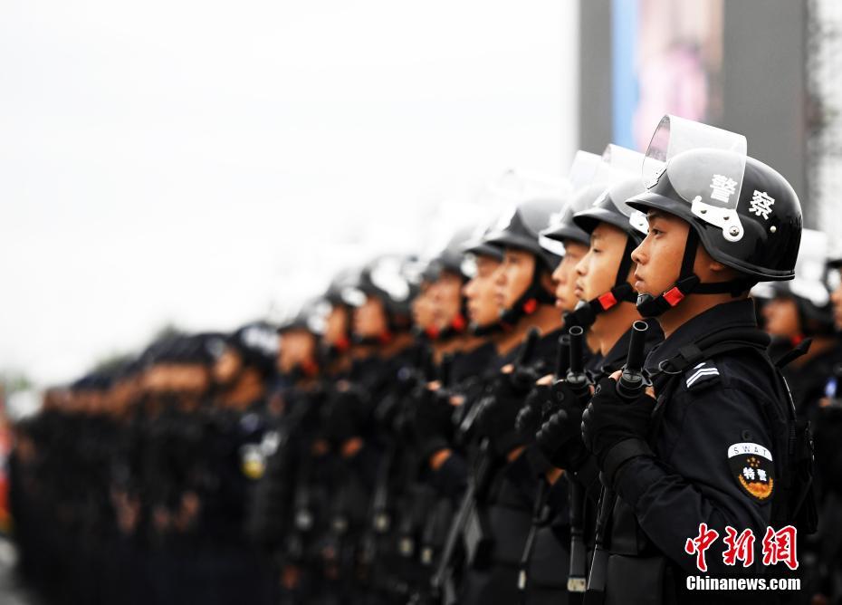 打屁股秘 无内裤的网站