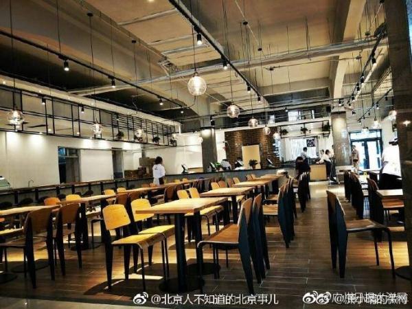 在桌下含她的花蒂和舌头H视频