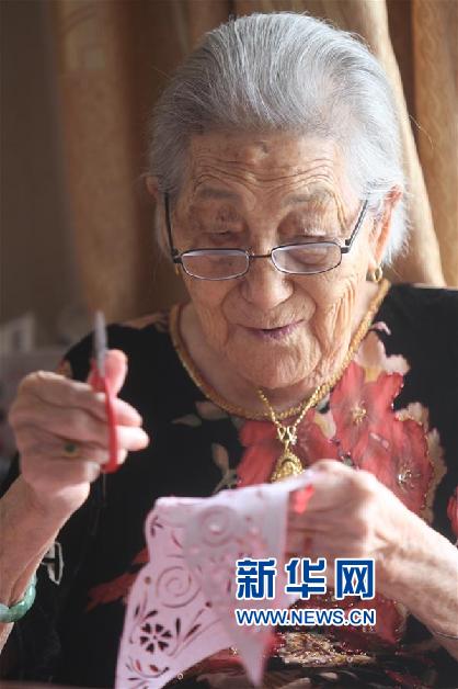 日本五十路妇女黄色片