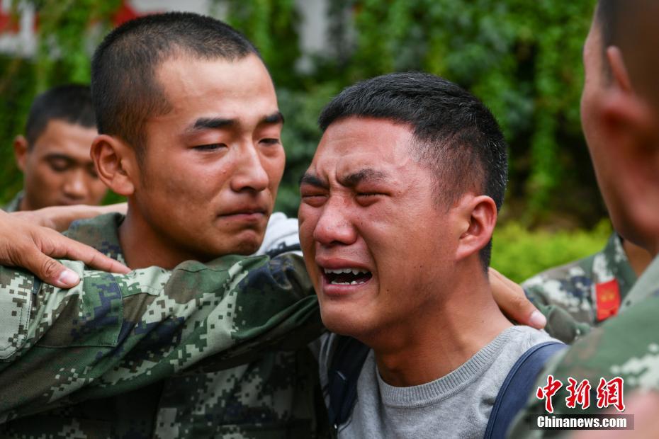 林静公交车被做到高c