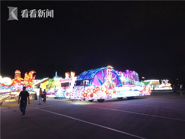 看多人乱淫毛黄三级片