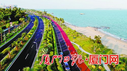 美女露胸软件