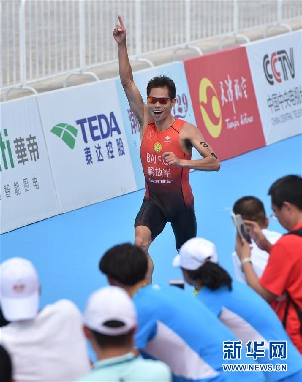 男生被脱精光玩J