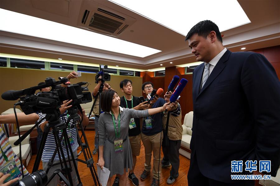 黑人欧美多人交换做爰金平梅