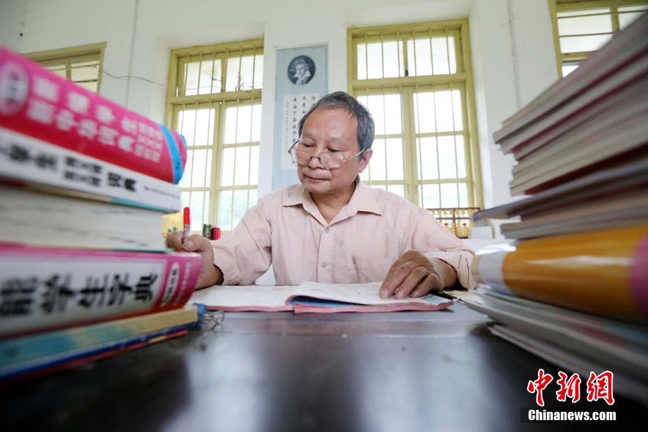 某大學校花又被偷拍外流