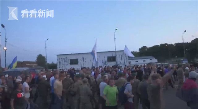黄色网站免播放器在线视频在线碰视频