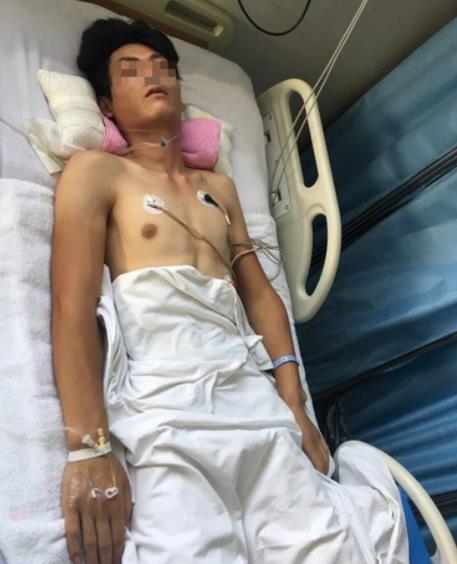 女人张开腿让男人捅