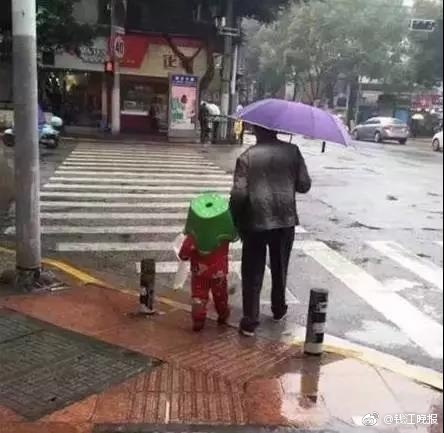 學生裙底