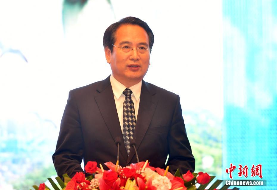 成人 影片 下载