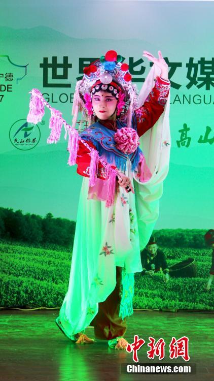 寡妇高潮一级毛片免费看