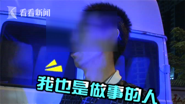 女生幫男生打手槍