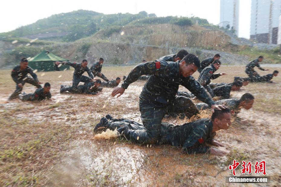 中国丰满熟妇性色生活片0000