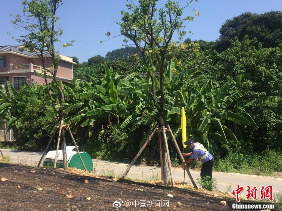男男顶撞喘嗯啊H小男生视频