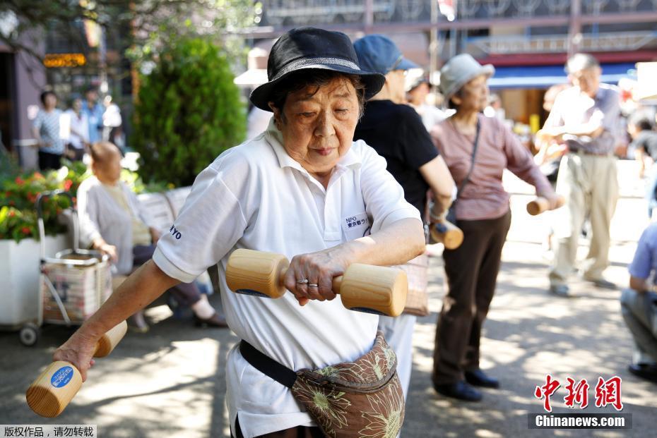 国产农村妇女一级A片免黑人