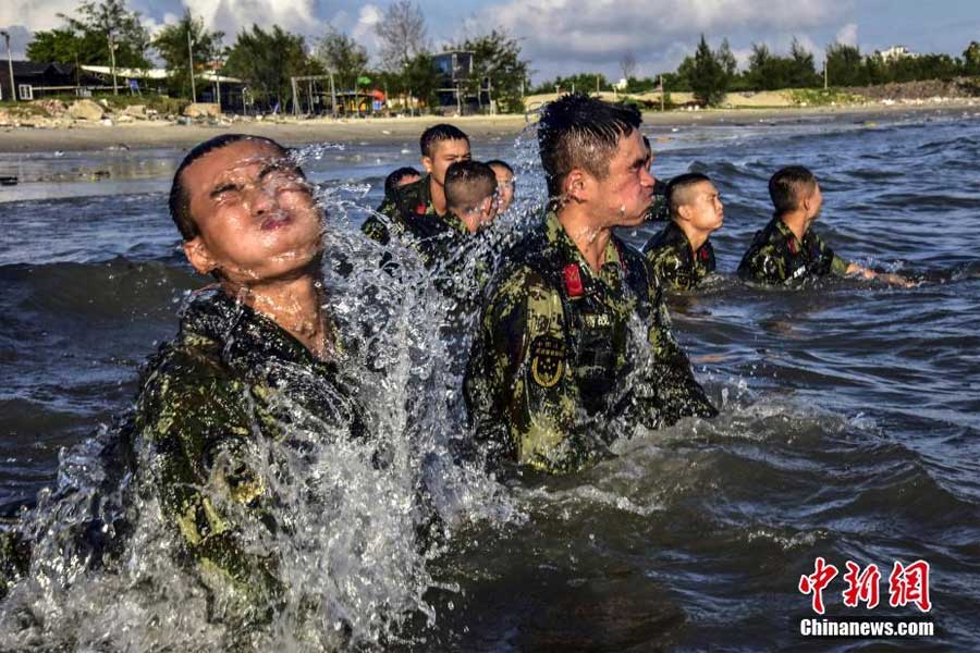 美女自慰在线免费网站