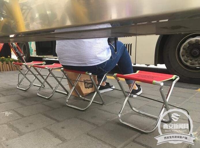 猛日老女人大骚逼