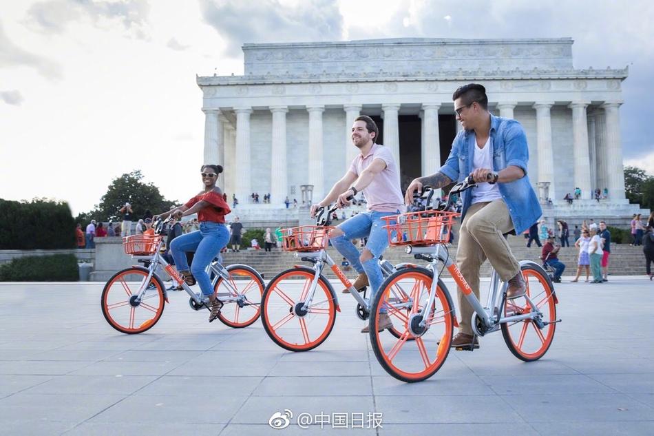 老师好紧 开裆蕾丝内裤男