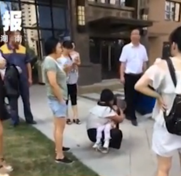 凑个60岁的中国女人逼