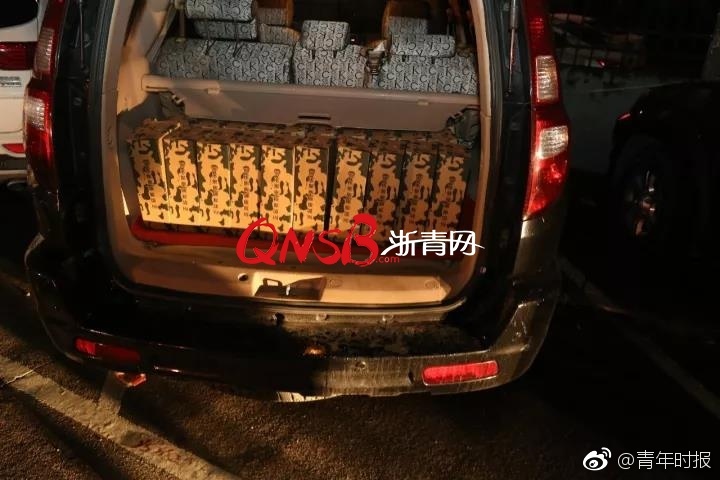欧美大白屁股XXXOOO