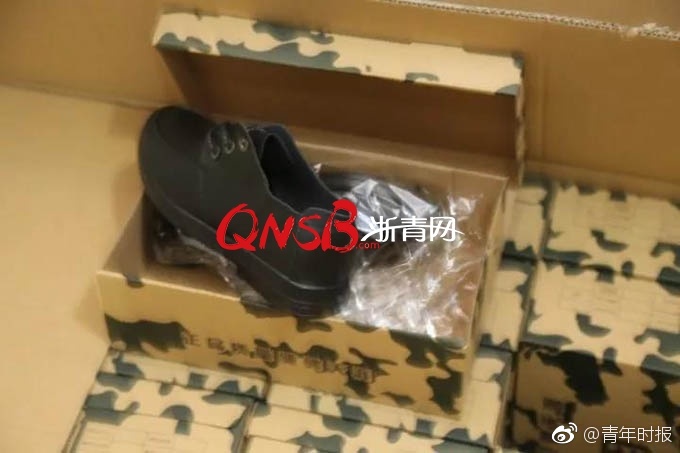 偷窥×洗澡×撒尿xXx偷拍