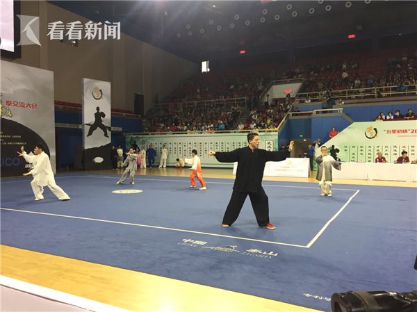 免费 色情 中文 字幕