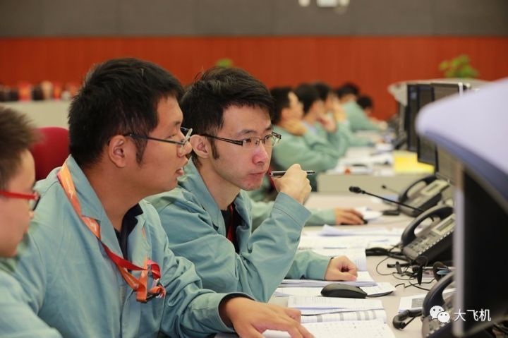 忘记穿内裤被同桌c到高潮作文
